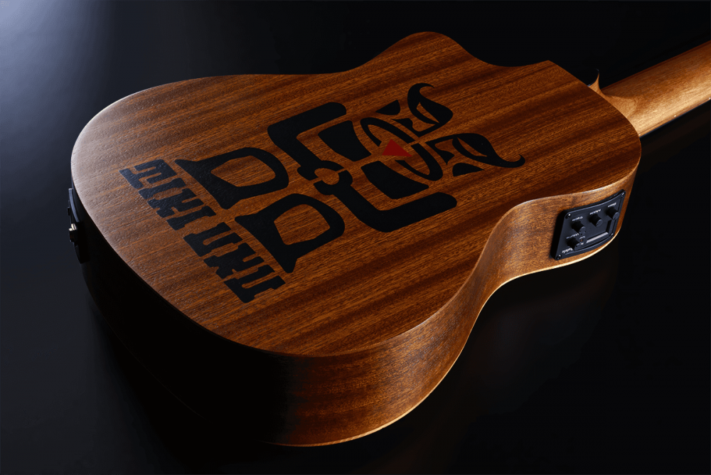 Lâg Tiki Bass Fretless Pan-Coupé Électro - Basse Électro-Acoustique Fretless