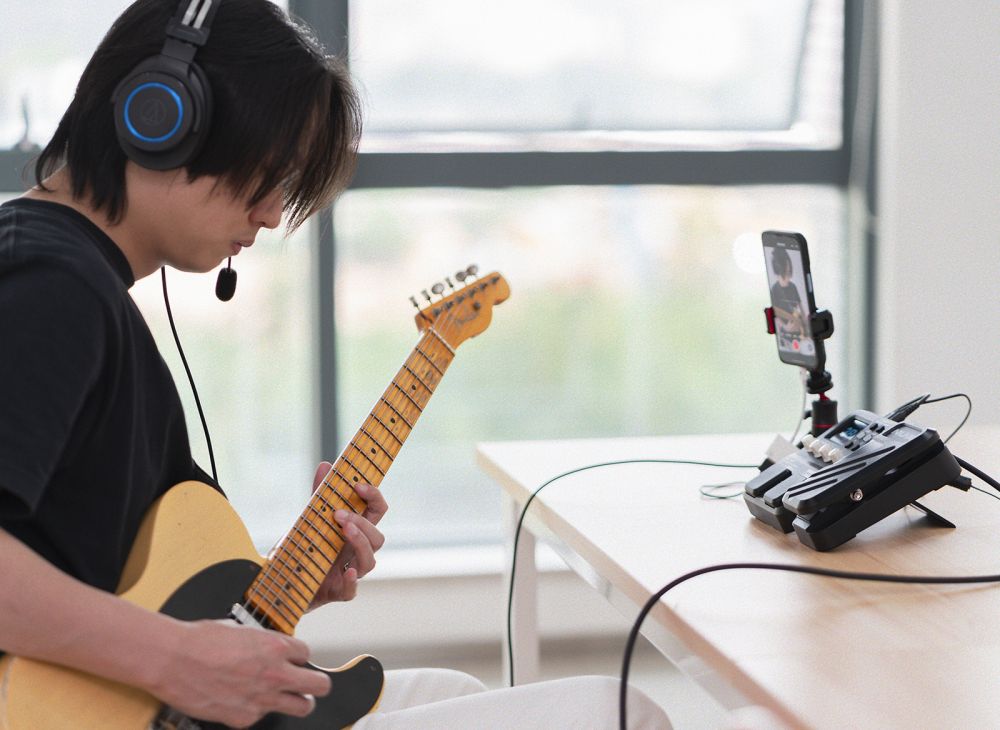 Nux MG101 - Multi-Effet Guitare avec Looper, Boîte à Rythmes & USB-C