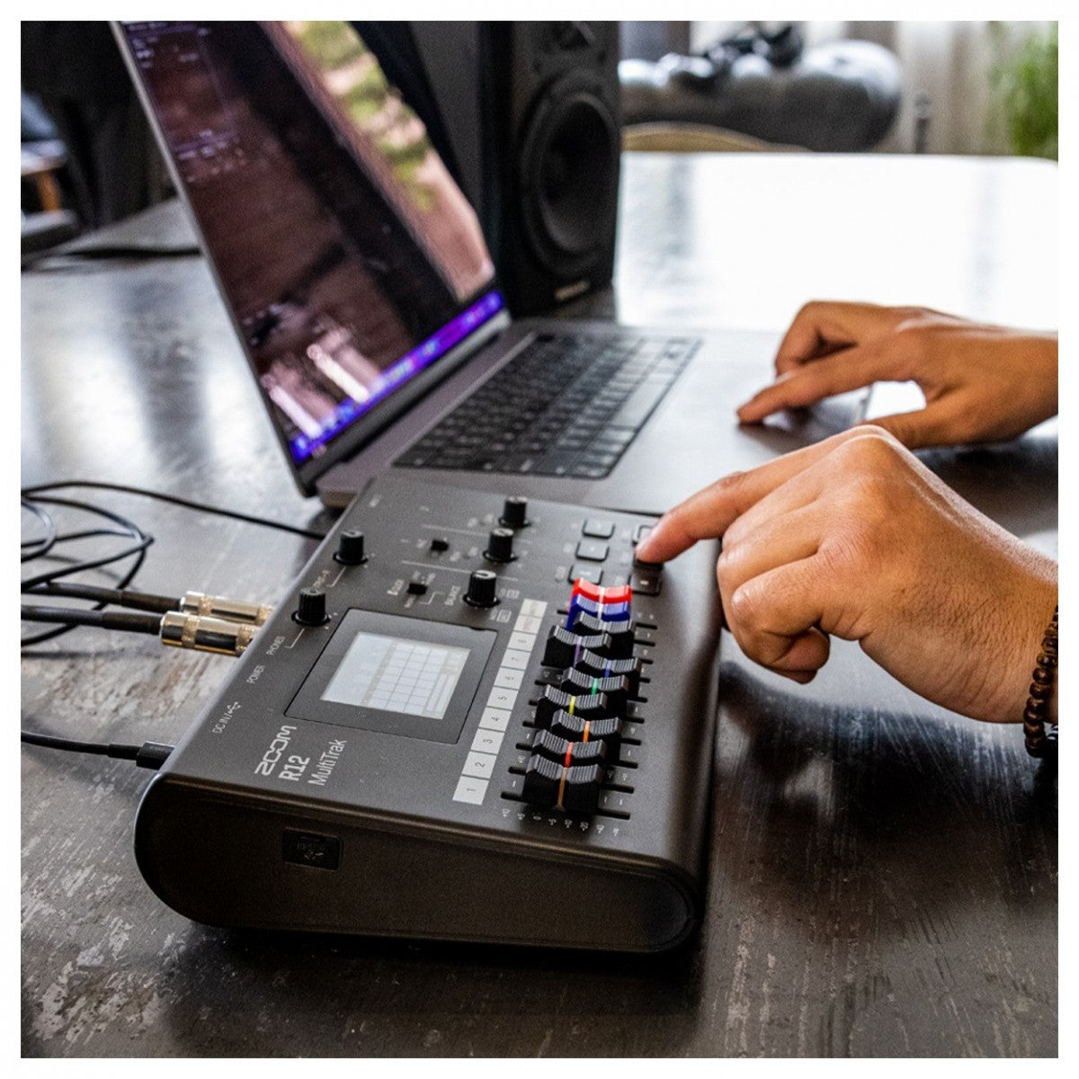 Zoom R12 MultiTrack, Enregistreur Multipiste